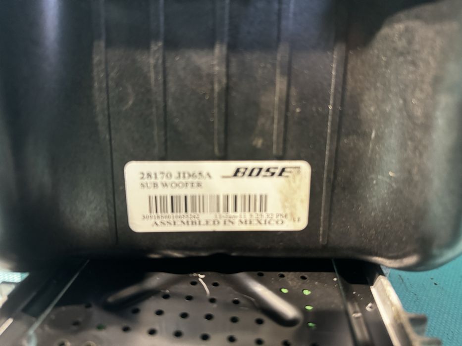 Уселитель bose Qashqai j10 сабвуфер музика Renault