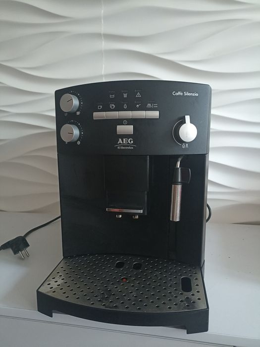 Кавомашина AEG Electrolux