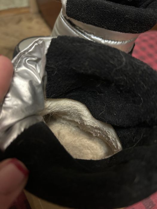 Зимові ботінки для дівчинки