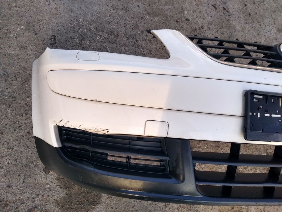 Zderzak przód grill spryski VW Touran caddy III biały