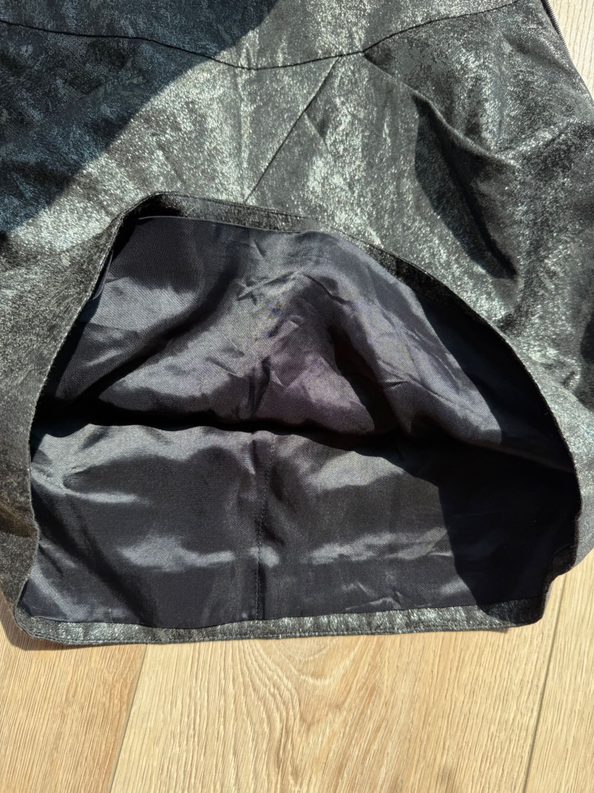 Spódnica Karen Millen rozmiar 36 srebrna mini