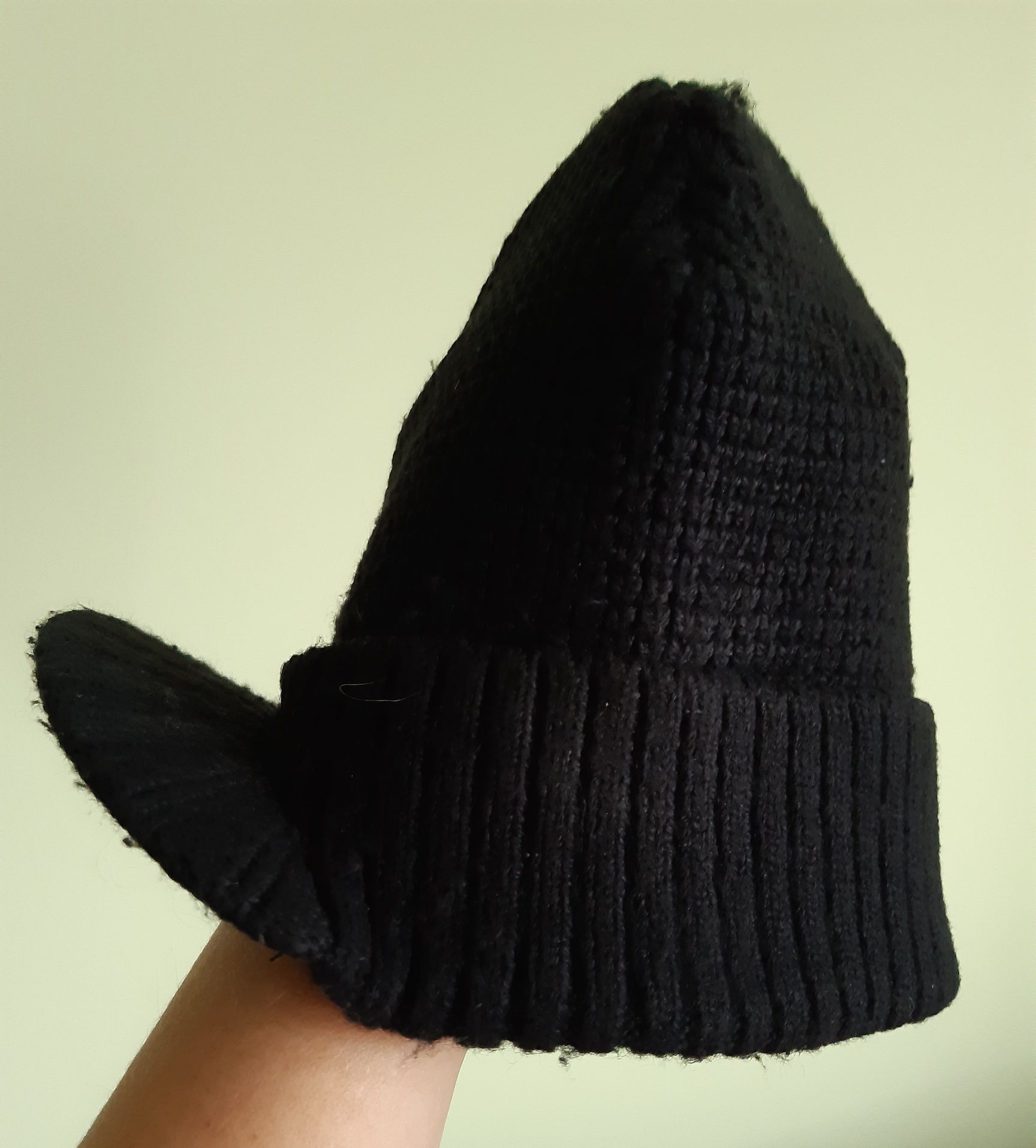Zimowa czarna czapka z daszkiem, Dognose, rozm. 134-176