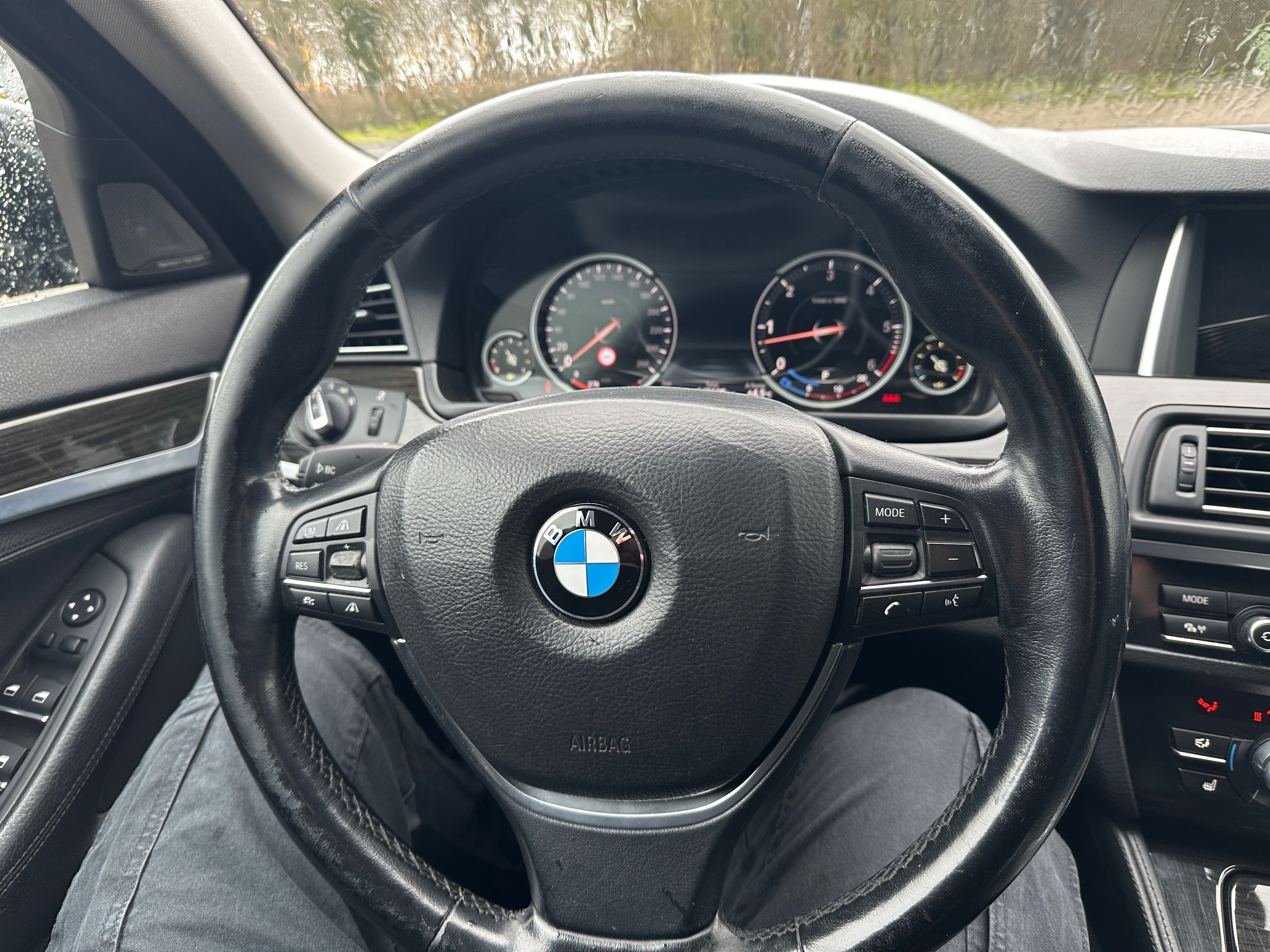 BMW f11 Touring luxury linę 530d xdrive