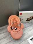 Stokke Steps Bouncer - leżaczek kolor Soft Coral