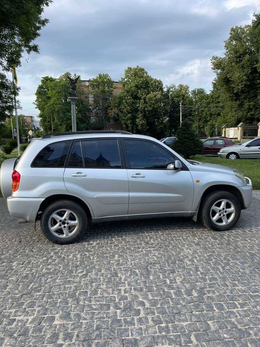 Тойота Рав 4 2.0