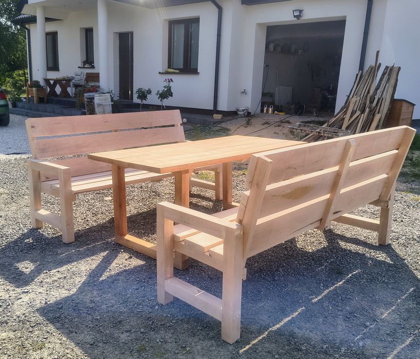 Zestawy ogrodowe, ławki i stoły itp