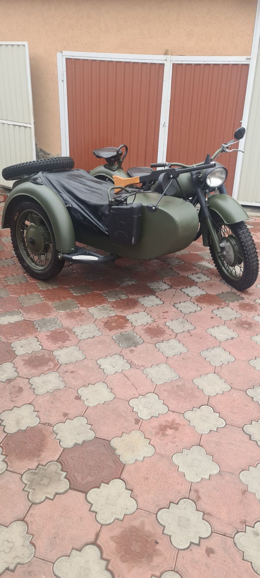Мотоцикли ретро к750 -650.