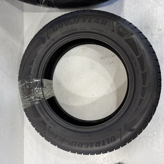 Зимові шини 215/65R17 Good Year ULTRAGRIP Ice SUV Gen-1