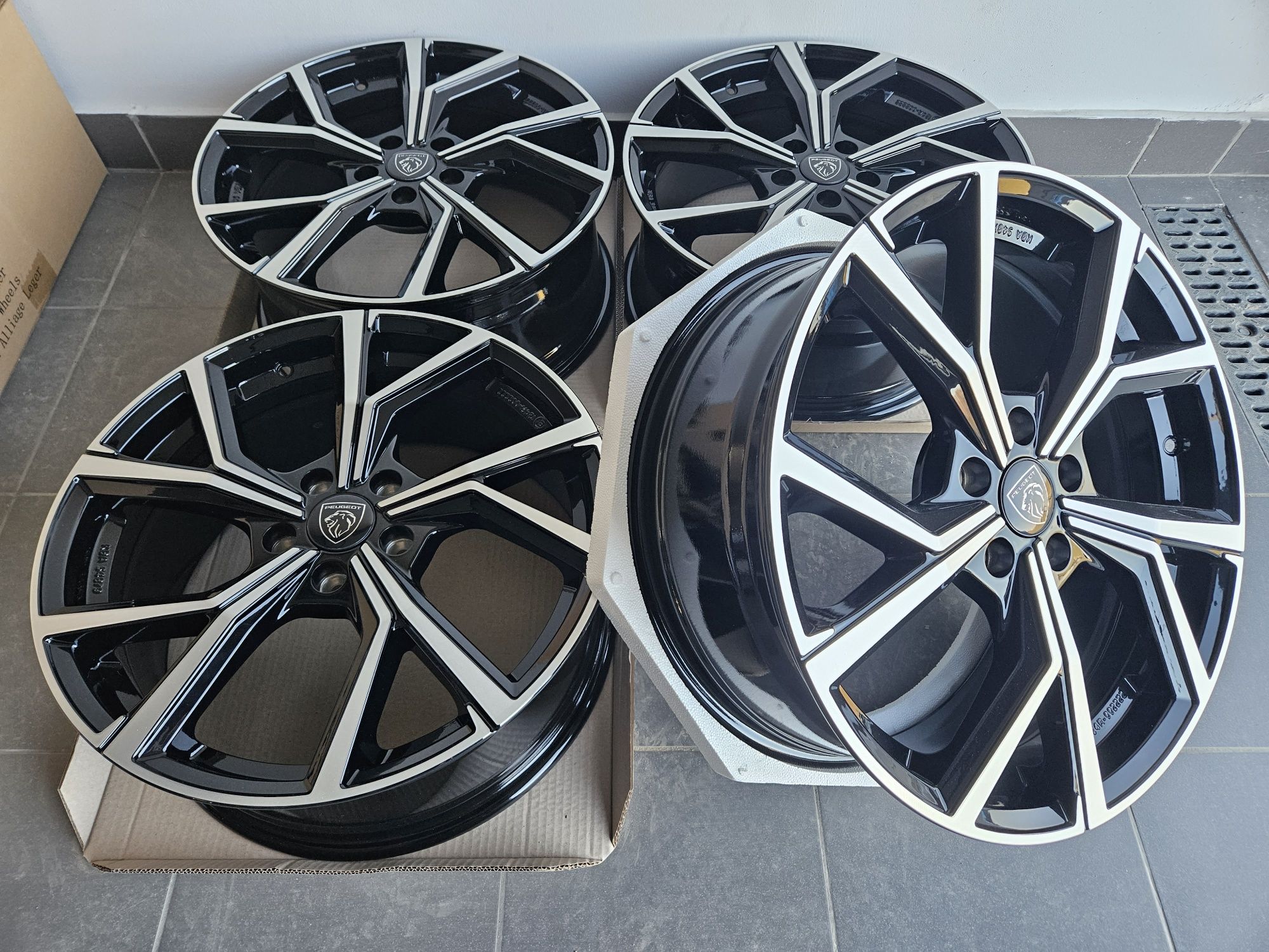 PEUGEOT 17 " Nowe 5x108 Felgi 308 Partner 508 Rifter 3008 Czarne 5008