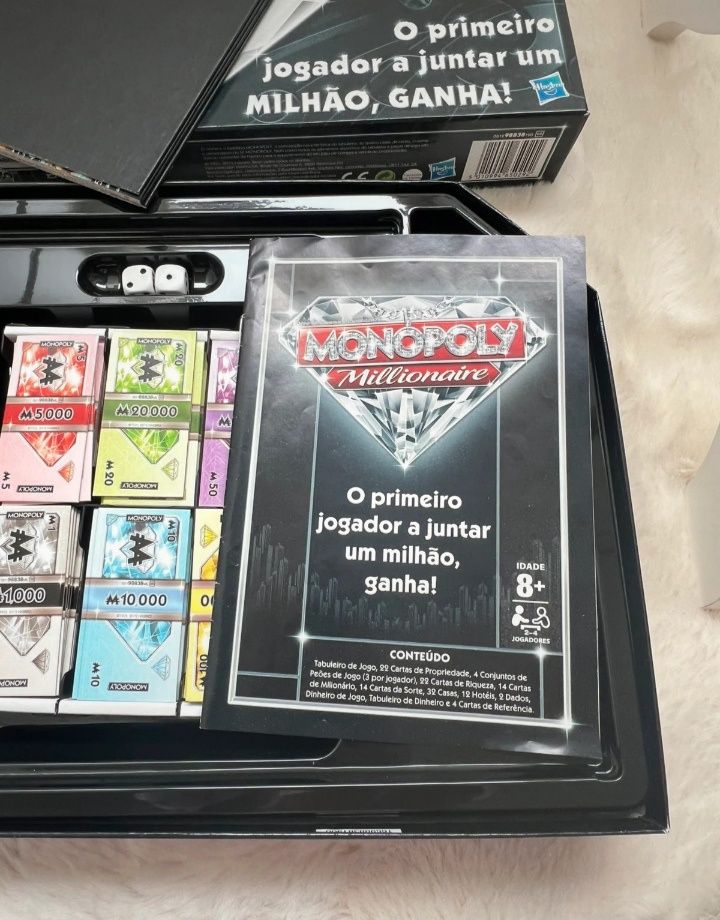Jogo de Tabuleiro Monopoly Millionaire