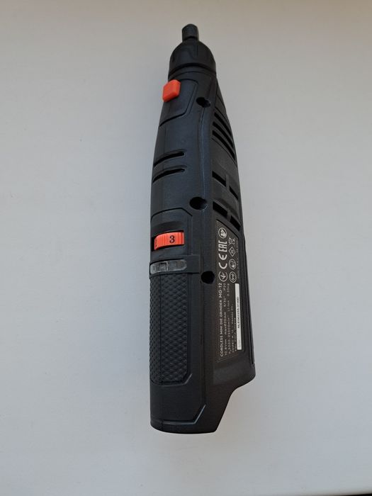 Аккумуляторная шлифовальная машинка Днипро М MG12