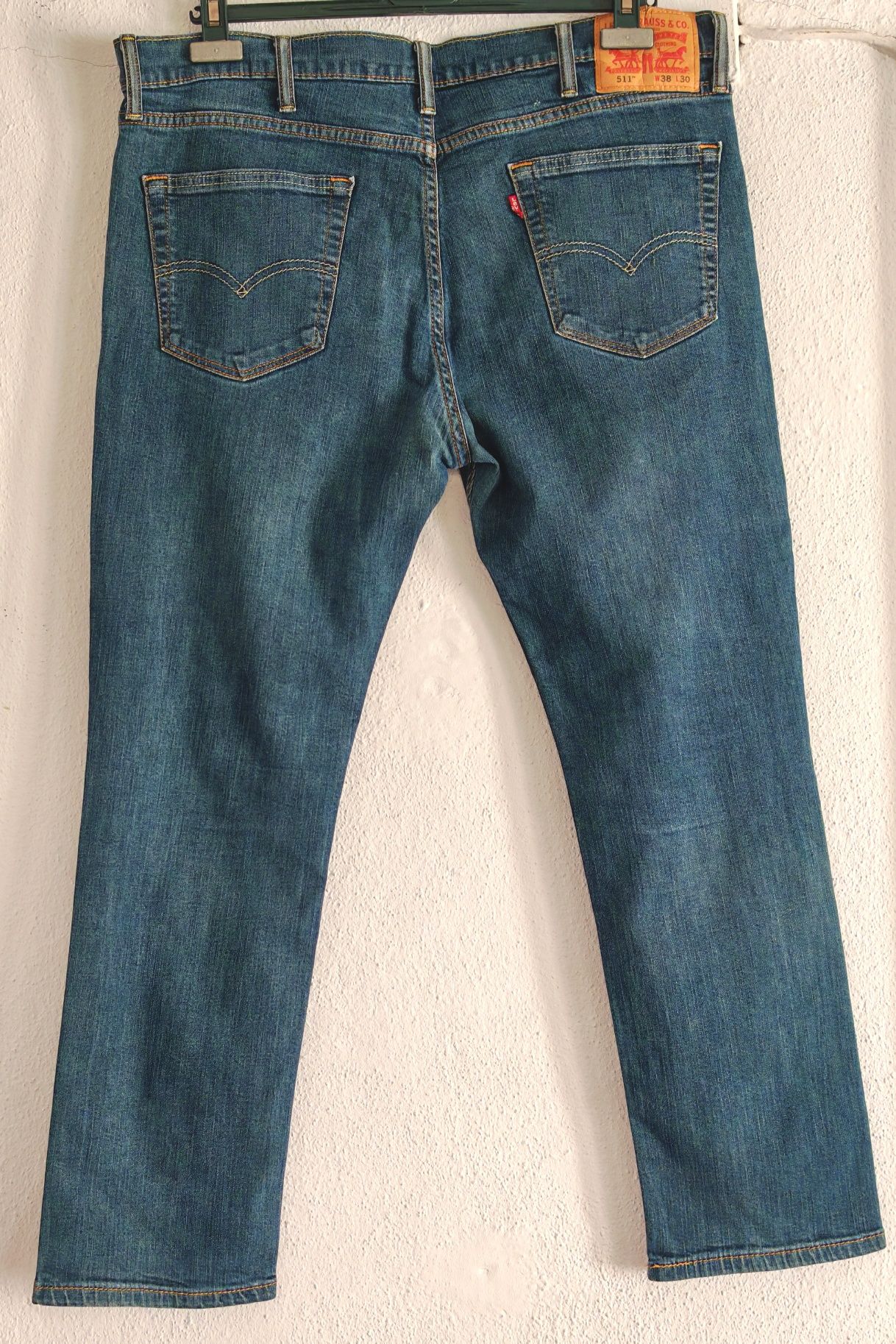 Calças Levis 511 praticamente novas