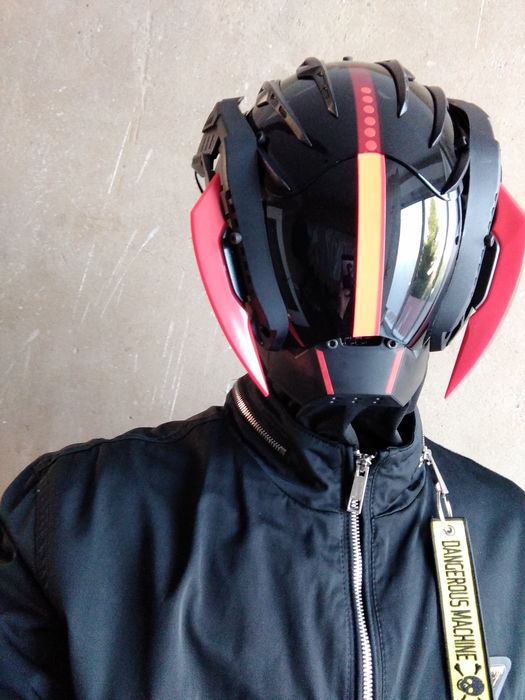 Шлем-маска в стиле cyberpunk/techwear