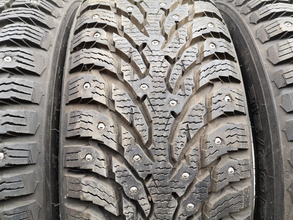 Зимняя резина 215/60 R17 Nokian Hakkapeliita 9