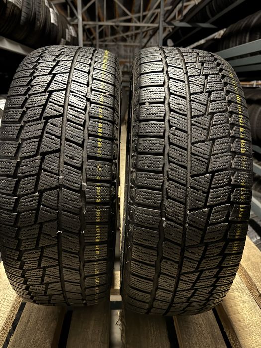Шини зимні Б/У 205/60R16 Maxxis ArcticTrekker