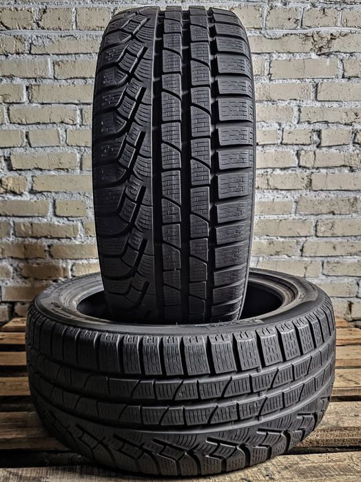 Зимова пара 235/45r18 Pirelli | 7.5mm | 2023 | Italy | Преміум шини