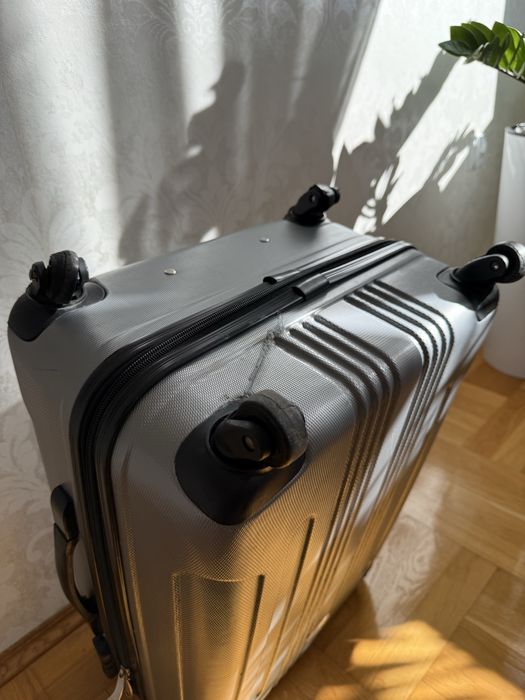 Walizka Holiday ŚREDNIA!!!