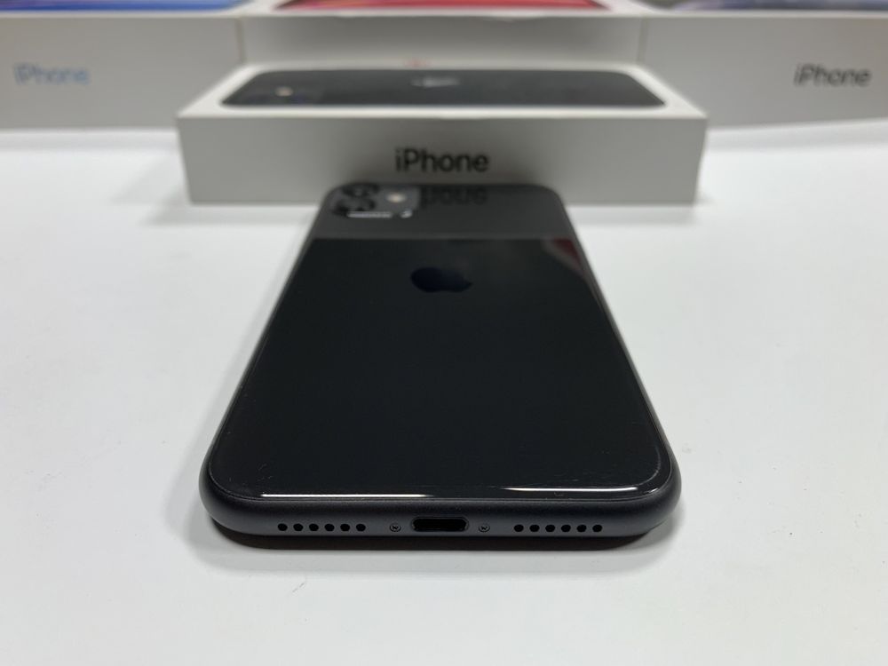 Айфон / iPhone 11 128GB (Black) Neverlock. Идеал