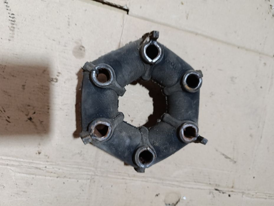 Guma dystans zabierak mostu wału polonez borewicz FSO