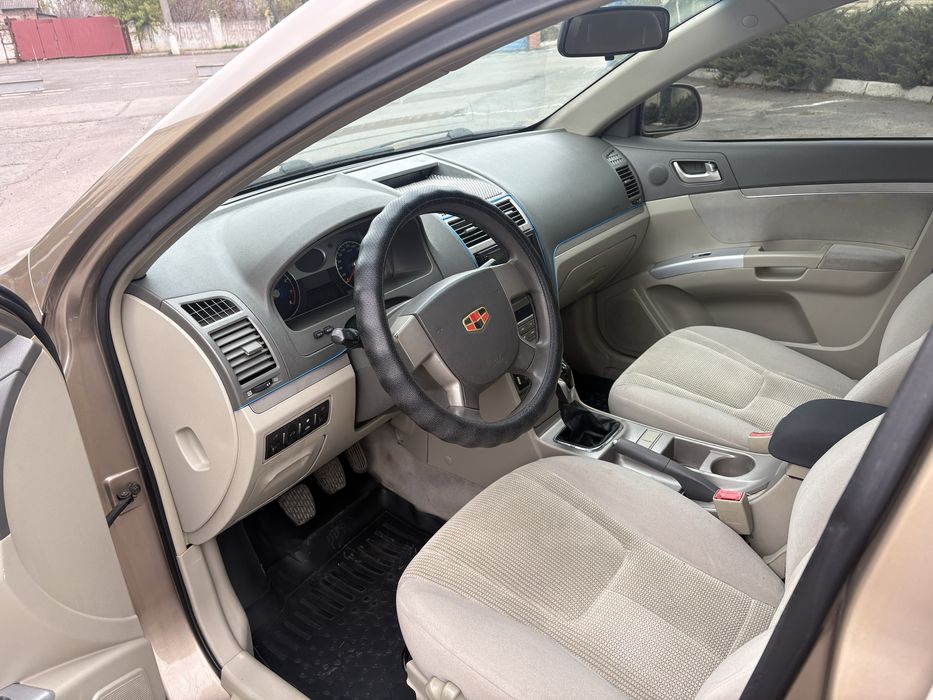 Гарна Geely Emgrand 7