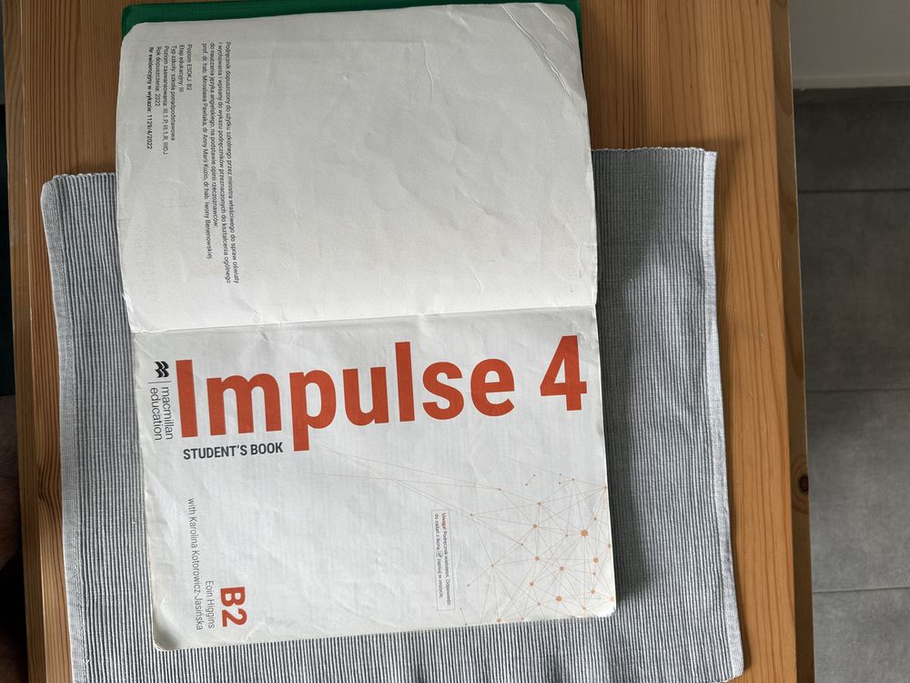 Impulse 4 student’s book B2