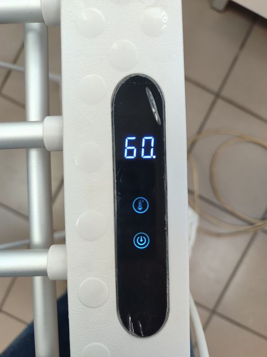 Електрична рушникосушарка Zerix Comfort  EDC-23148-T-Silver з таймером