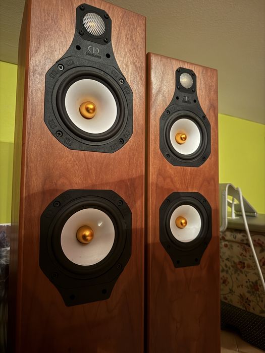 Colunas Monitor Audio BRONZE