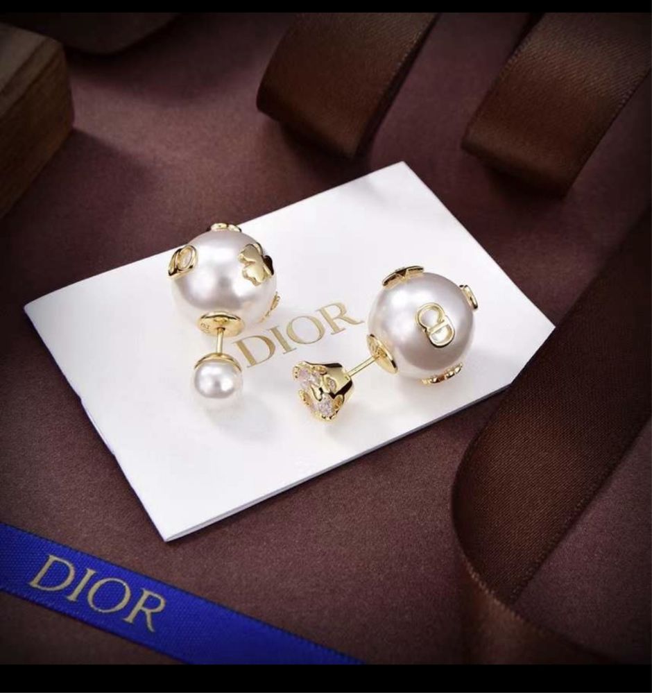 Dior Tribales piękne kolczyki z perłą