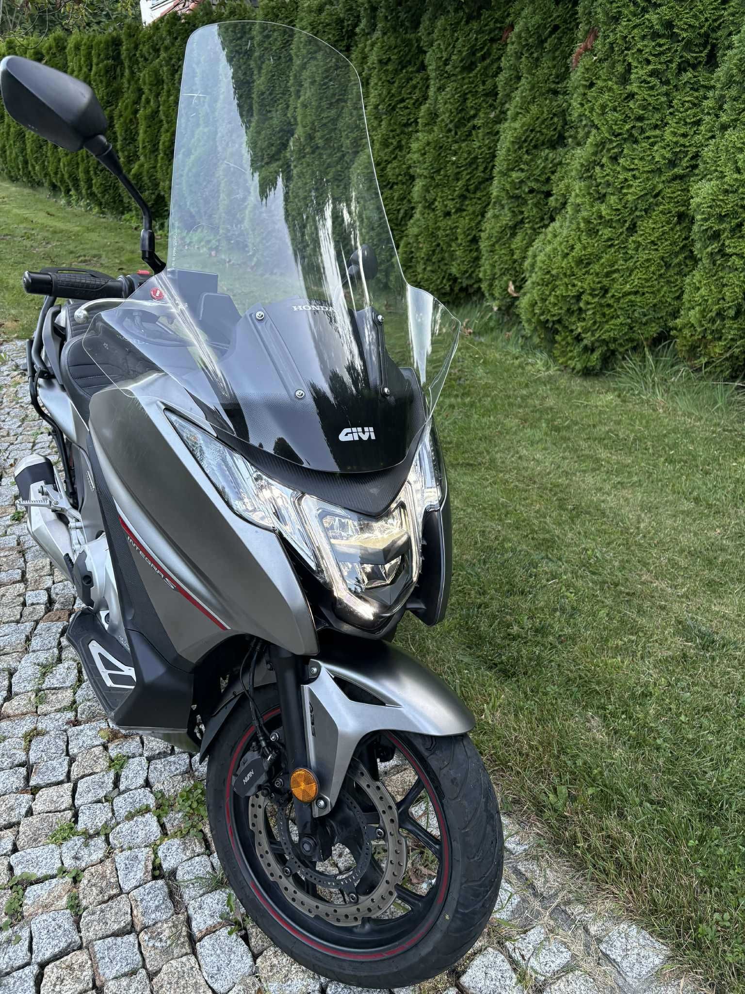 Honda NC Integra 750 S 2017r 17000 km OKAZJA!!! kufry boczne lampy led
