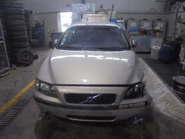 Carro MOT: B5244S2  VOLVO S60 2001 2.4I 140CV 4P BRANCO GASOLINA