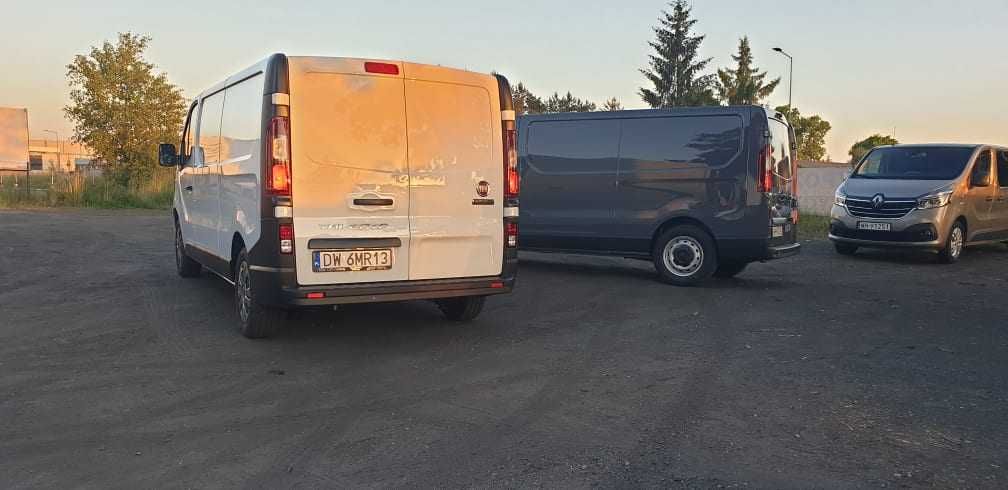 Wypożyczalnia Bus WYNAJEM BUSA Vivaro Trafic Talento busów rent