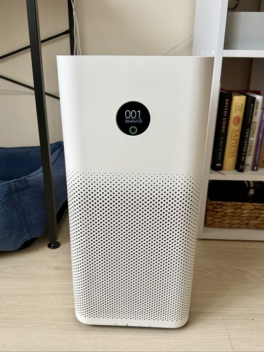 Продаю очисник повітря Xiaomi Mi Air