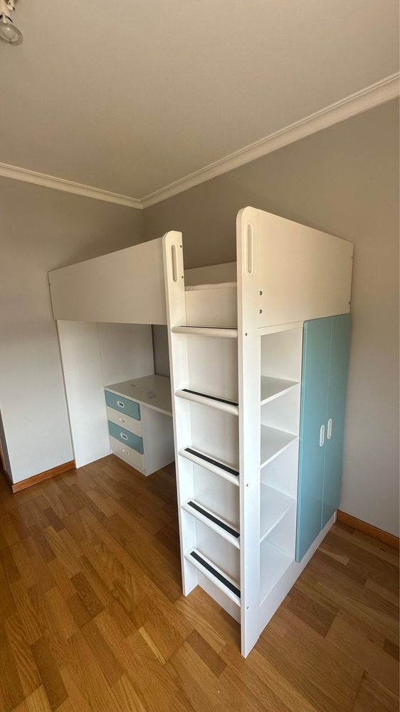 Cama tipo beliche criança