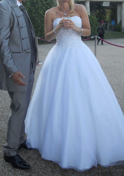 Zjawiskowa!! suknia ślubna typu księżniczka modelująca talię