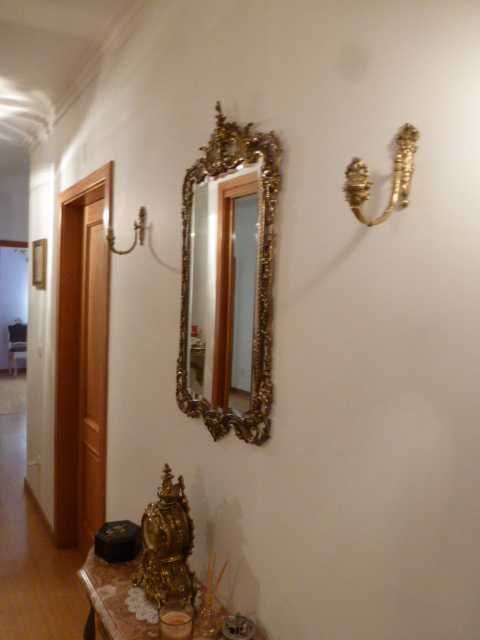 Mesa Metalica com acessorios