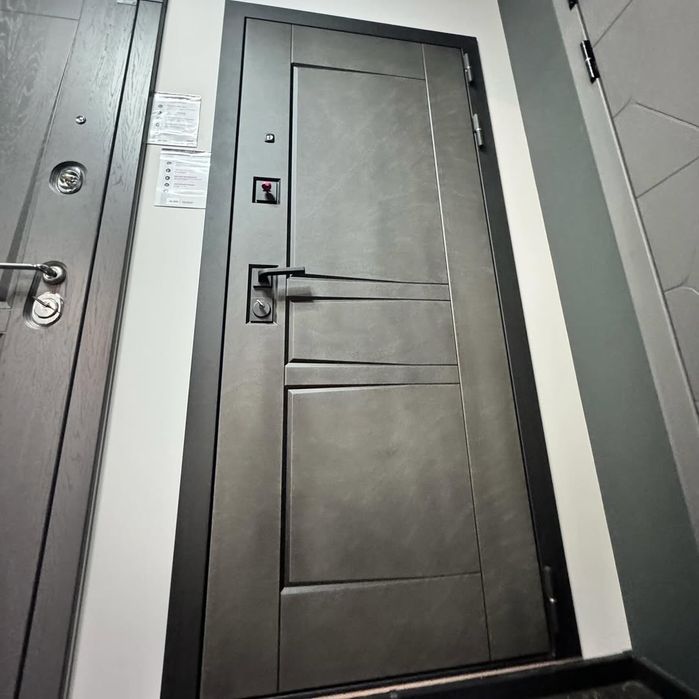 Двері Входные двери Бронедвери противопожарные двери железные двери