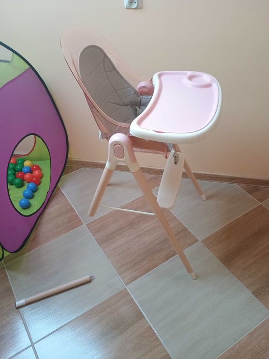 Fotelik do karmienia Lionelo Maya