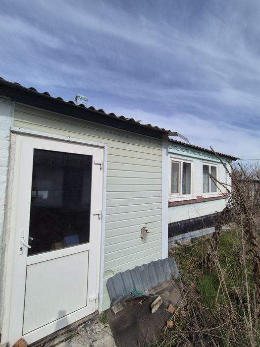 Продаж будинку  центр с.  Матюші