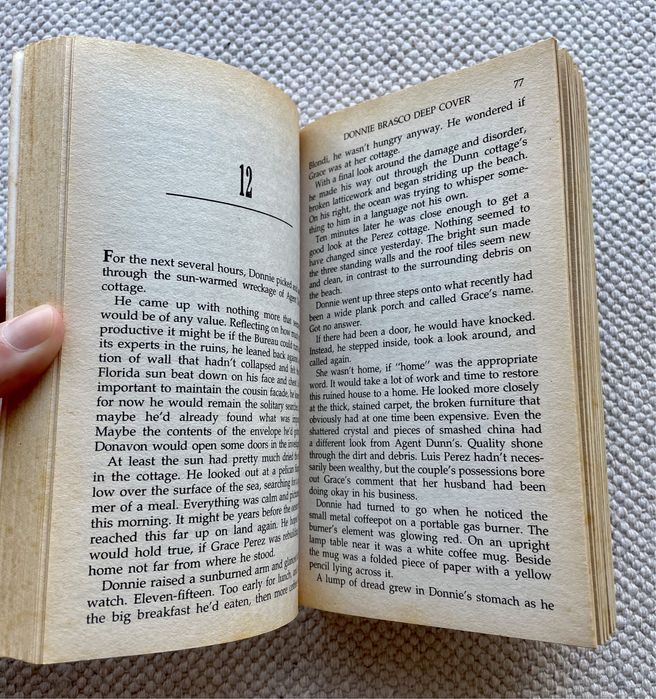 Livro: "Donnie Brasco: Deep Cover", de Joseph D. Pistone