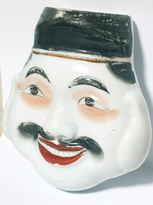 Rara jarra de parede antiga "cara de Chinês" em porcelana