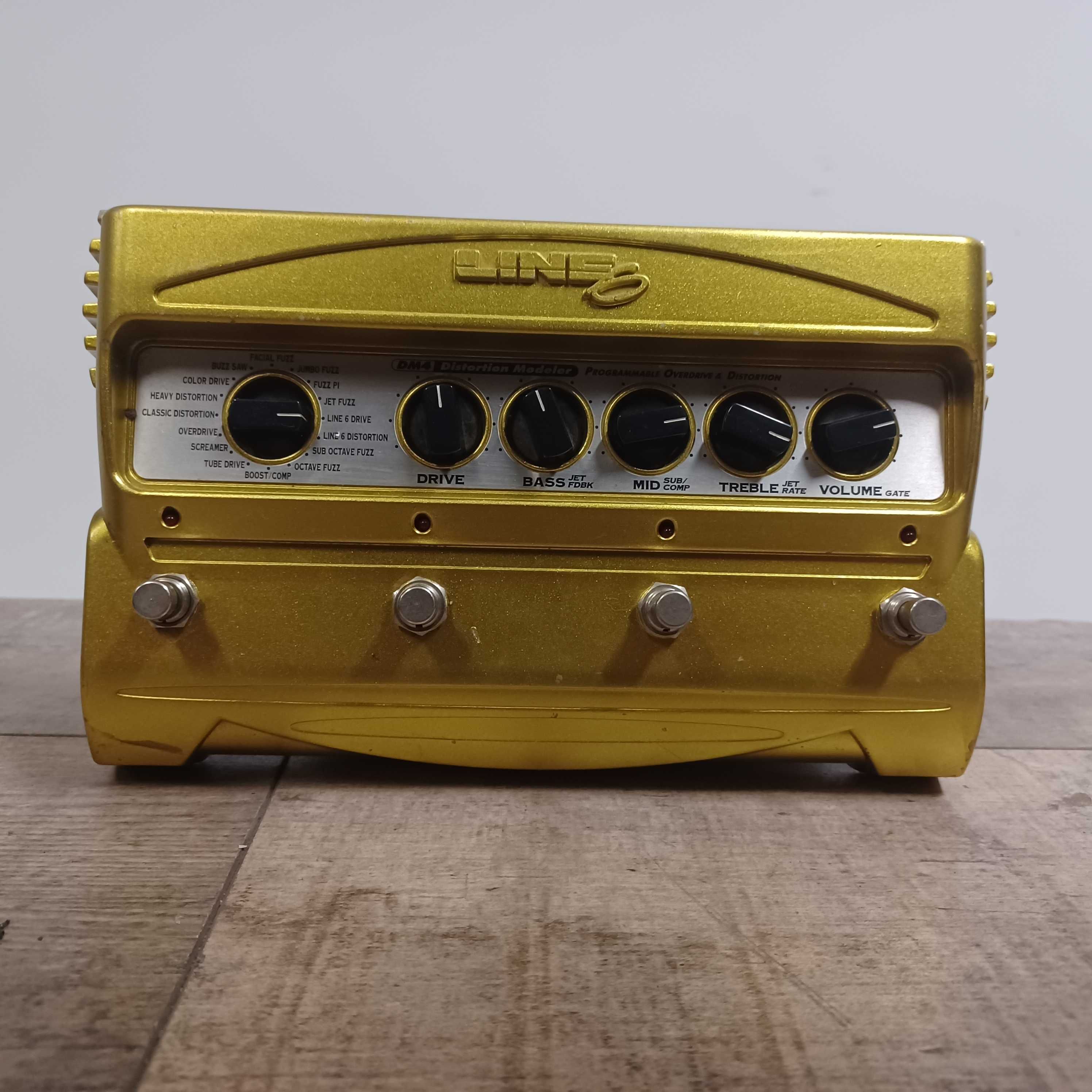 Line 6 DM4 multiefekt procesor gitarowy