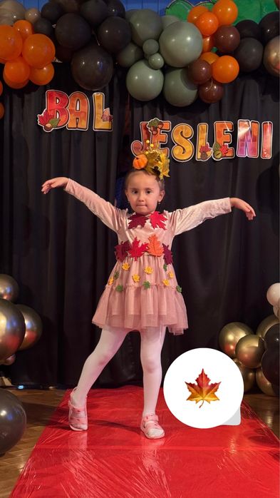 Sukienka na bal jesienny flisowe listki