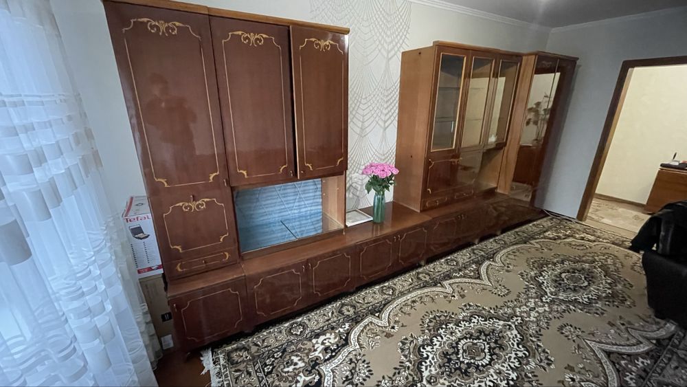Віддам стінку, лише самовивіз