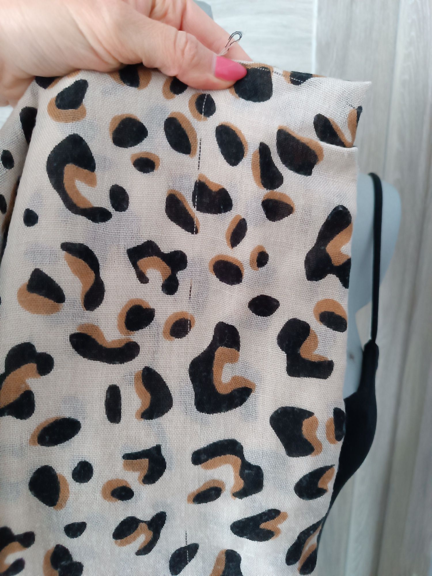 Szal w panterkę H&M