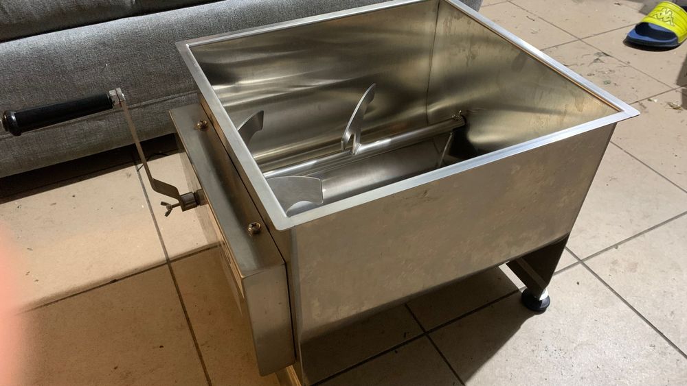 MIESZAŁKA do miesa 30l dwuosiowa