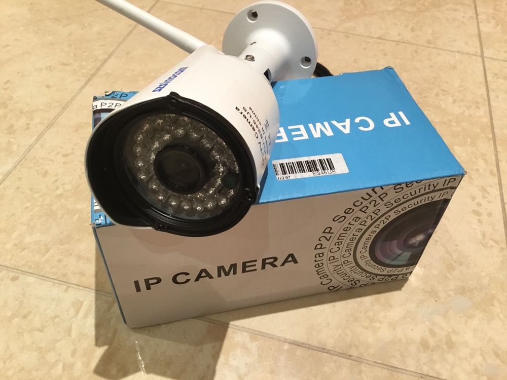 Camera de Video Vigilancia por IP e por cabo