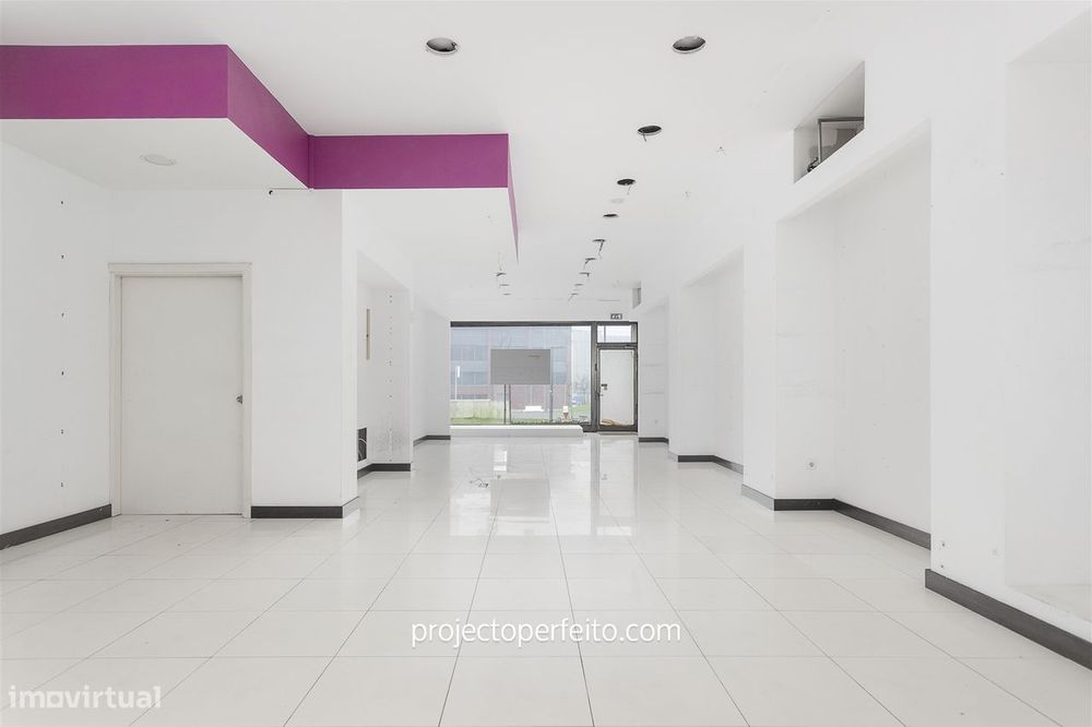 Loja  Arrendamento em Espinho,Espinho