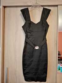 Klasyczna czarna wizytowa sukienka