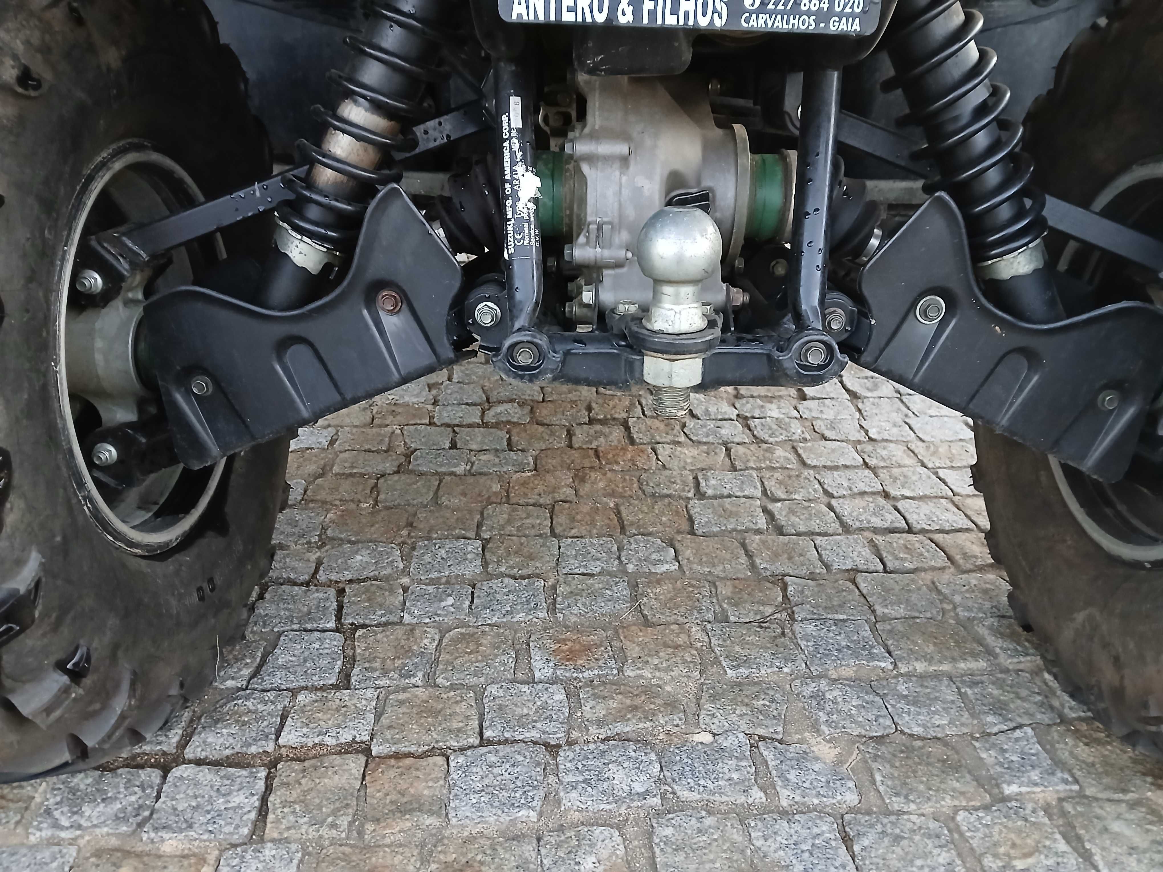 Moto 4 Suzuki KINGQUAD