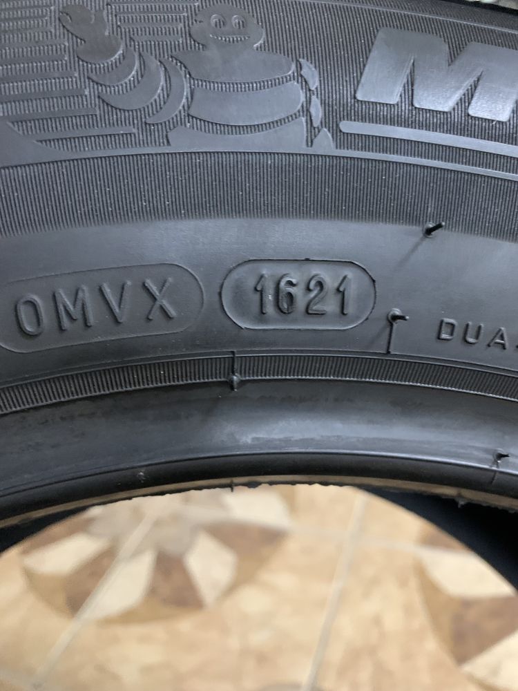 Пара літніх шин 195/65/15 91V Michelin Primacy 4